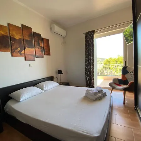 Oasis - Maisonette A * Verga Kalamata