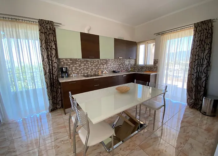 Oasis - Maisonette A Villa *